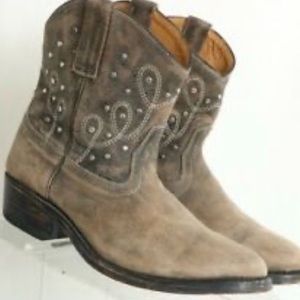Miz Mooz l Distressed Cowboy Booties